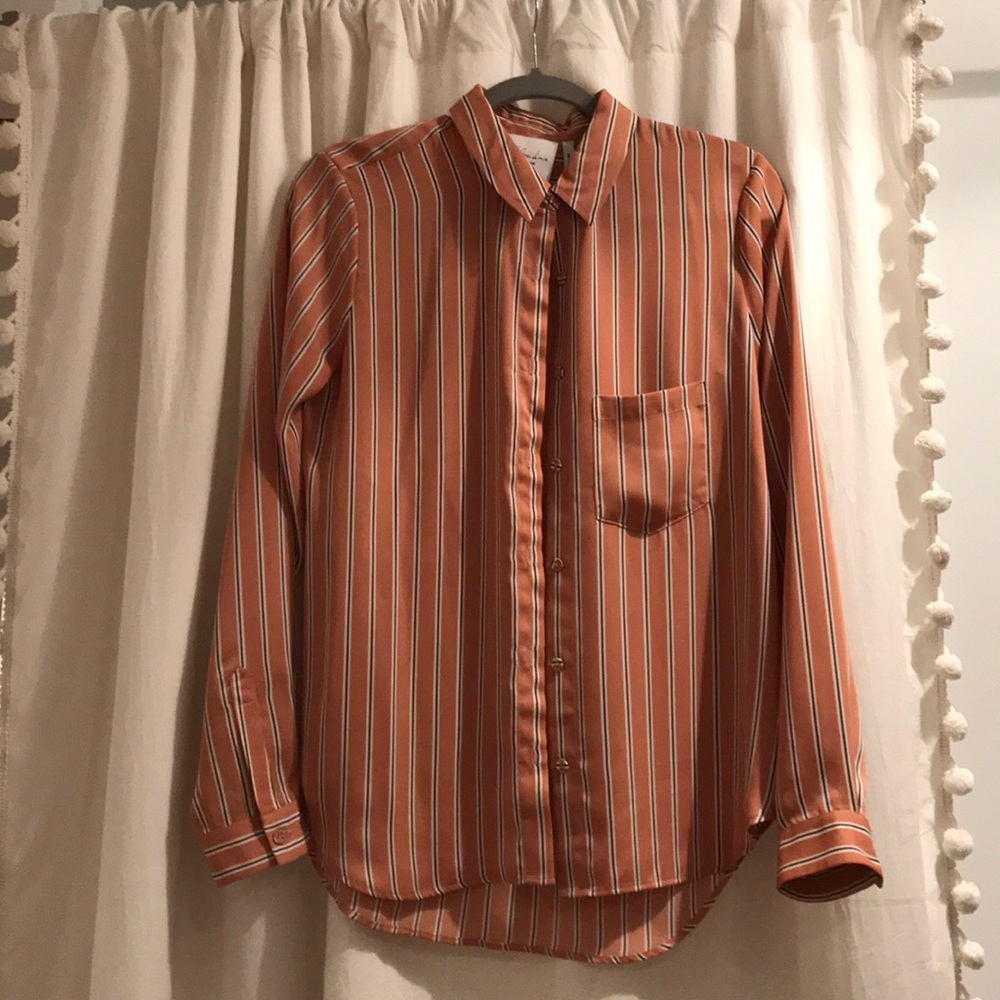 L’Academie Button Down